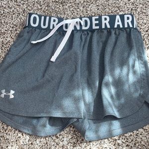 Gray under Armour shorts